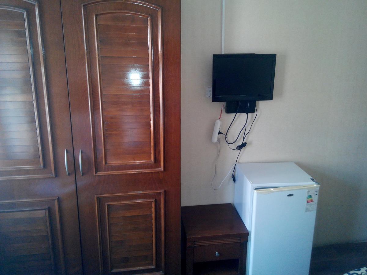 Hotel Red Rose - *